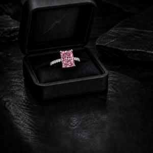 Fancy Pink Diamond Ring